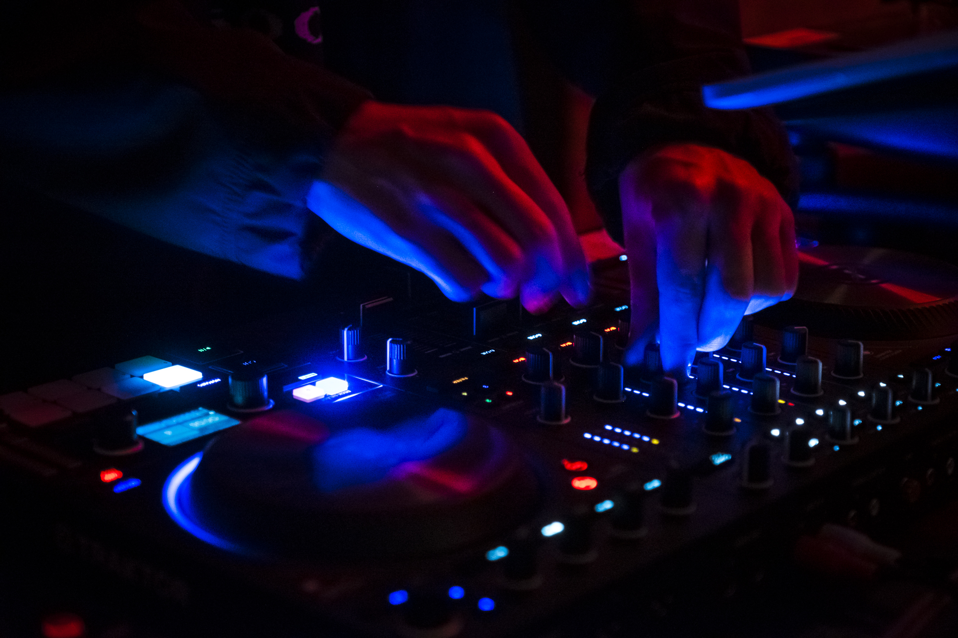 Native_Instruments_Traktor_Release_Party_-_9_November_2018_-_Image_copyright_Dan_Taylor_-_dan_dantaylorphotography.com-9.jpg